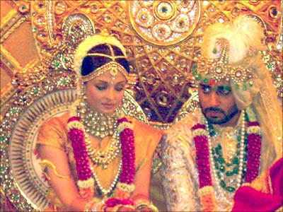 PIX: Ash-Abhishek's journey through 5 years of marriage!